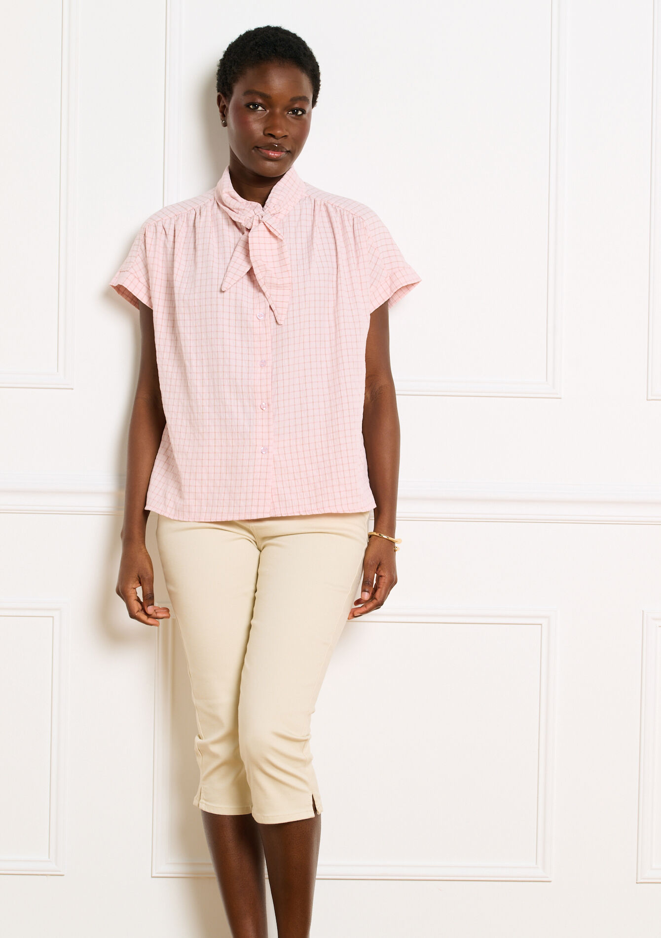 Blouse met strikhals