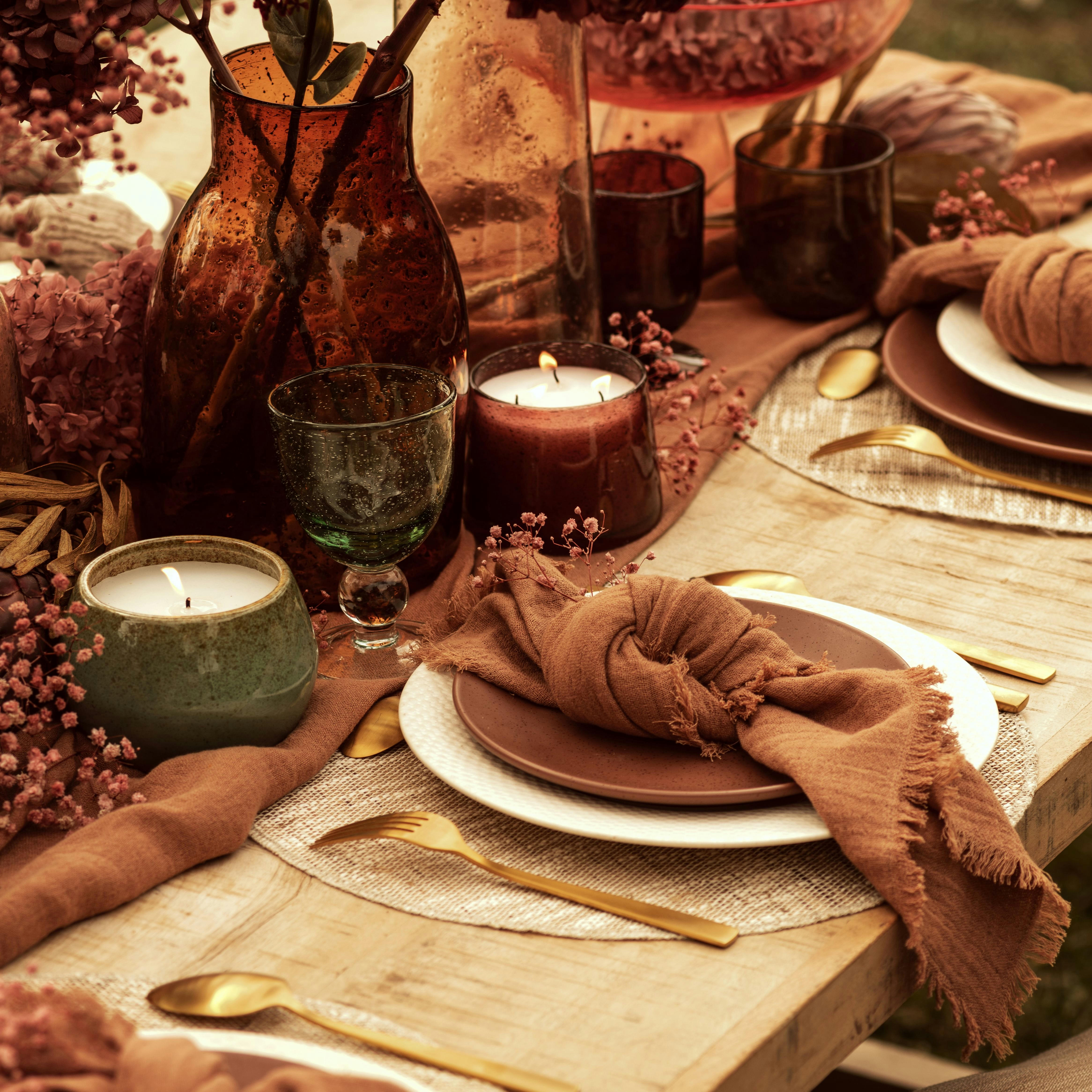 JANINA - Bougie parfumée en céramique verte