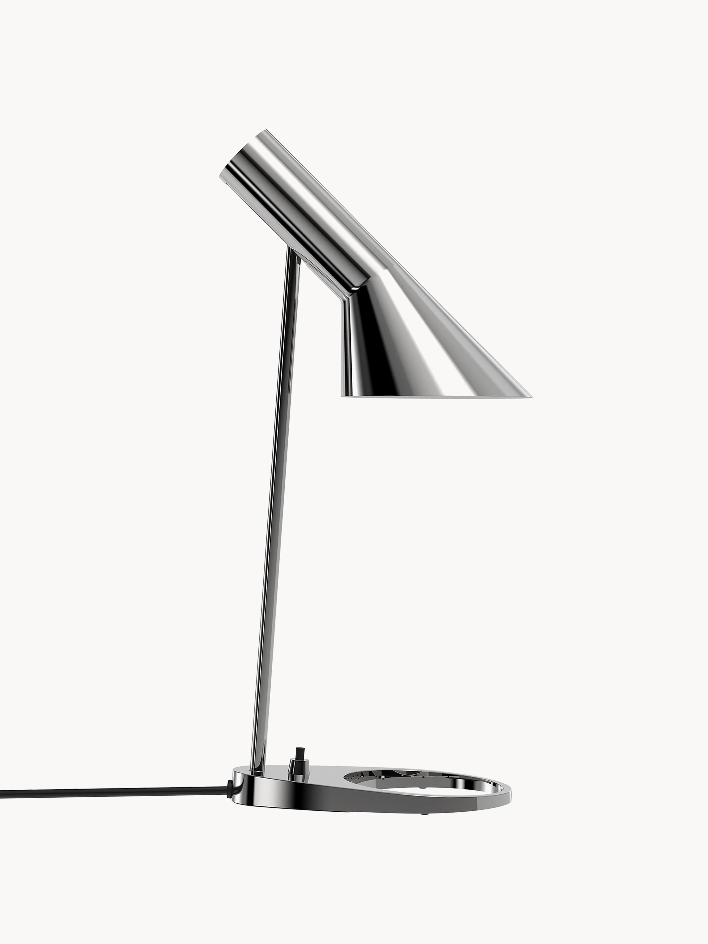 Schreibtischlampe AJ, in verschiedenen Größen