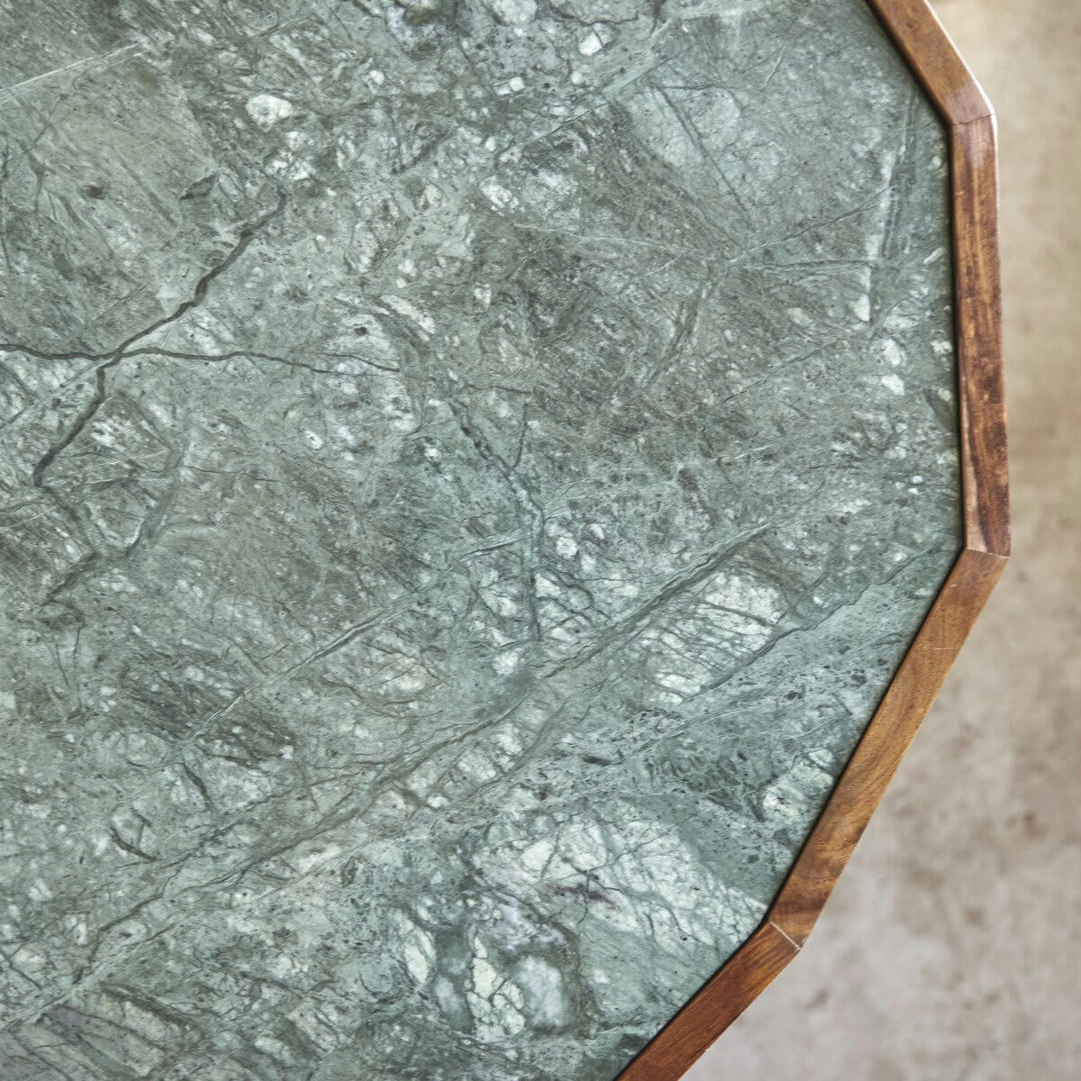 JADE - Table basse en palissandre massif et marbre