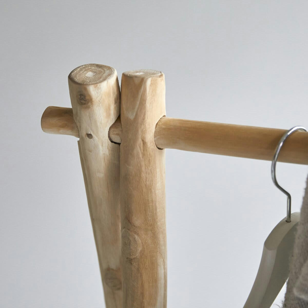 KILIM - Porte serviette simple en teck massif