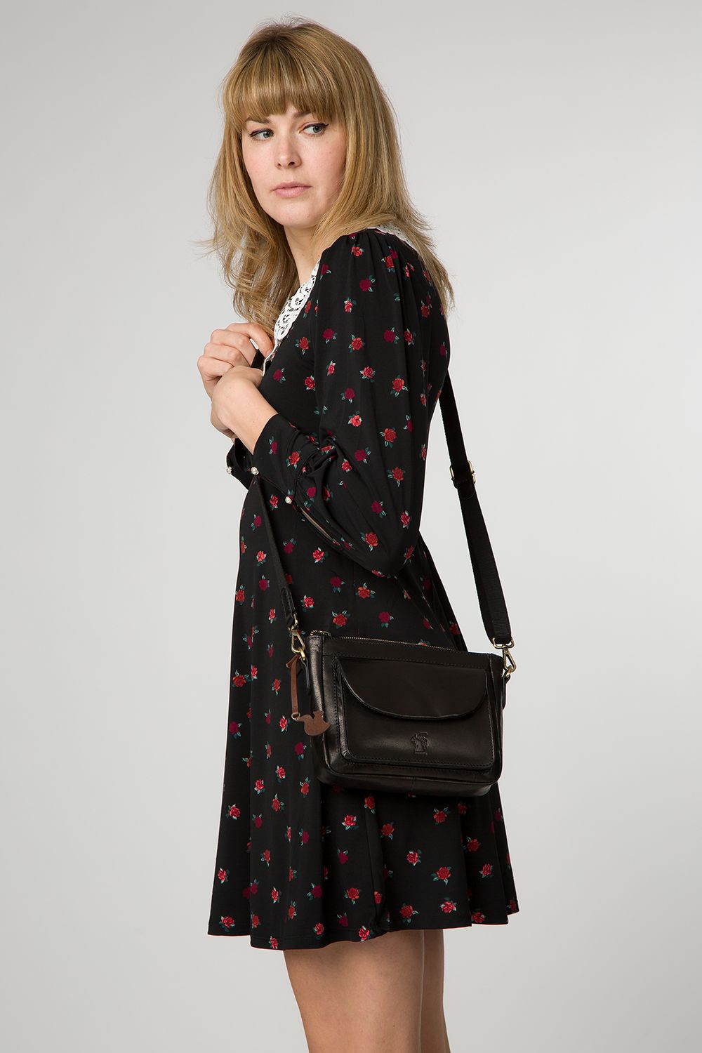 Conkca London Sonnet' Leather Cross Body Bag