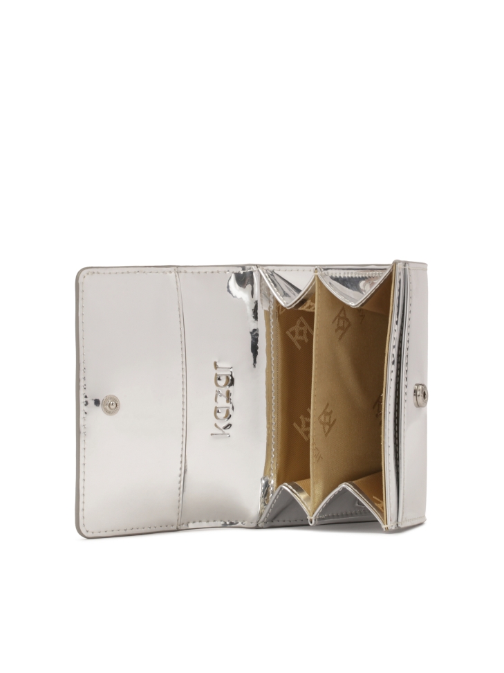 Compact silver wallet in patent leather