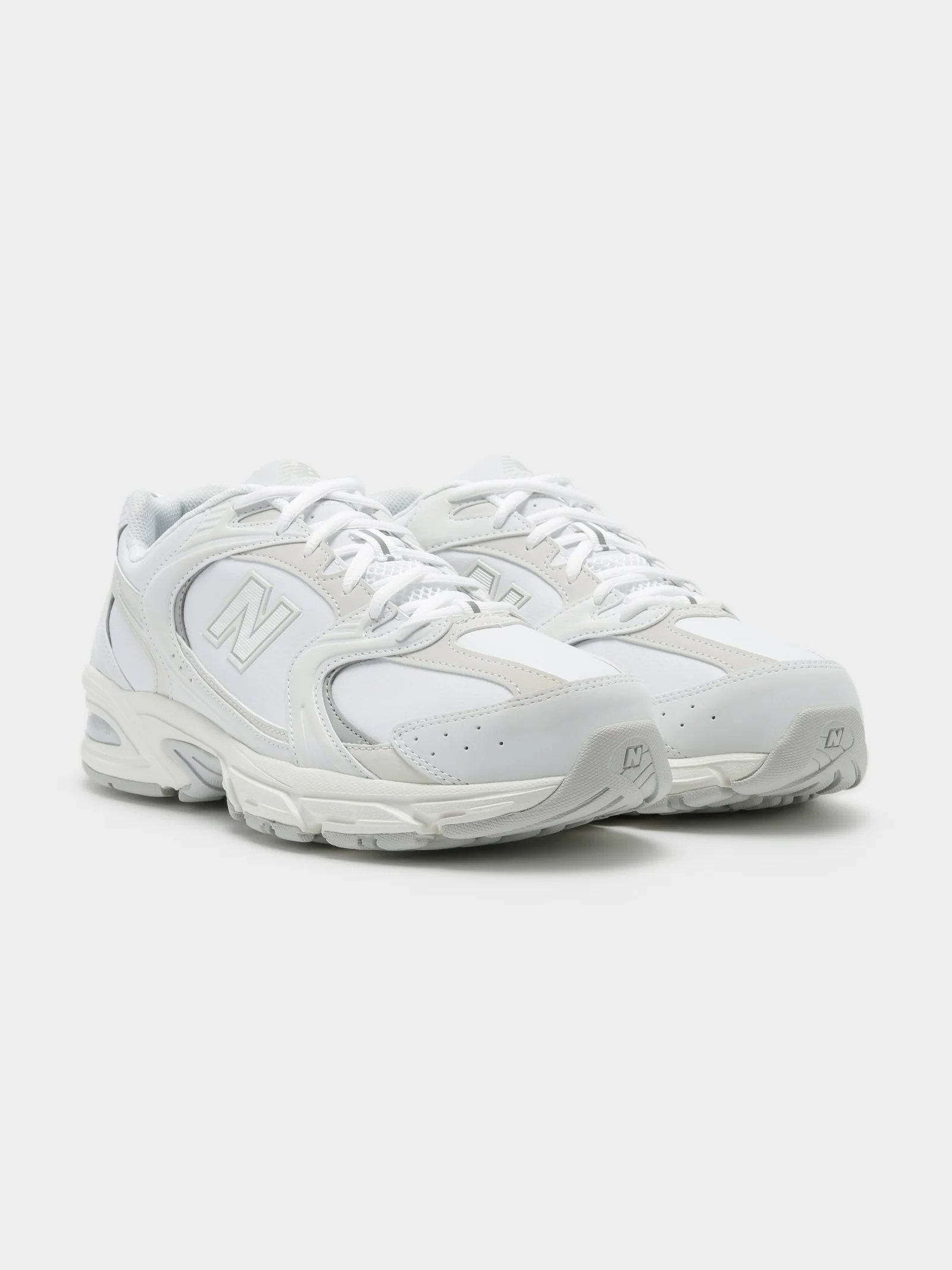 Unisex 530 Sneakers