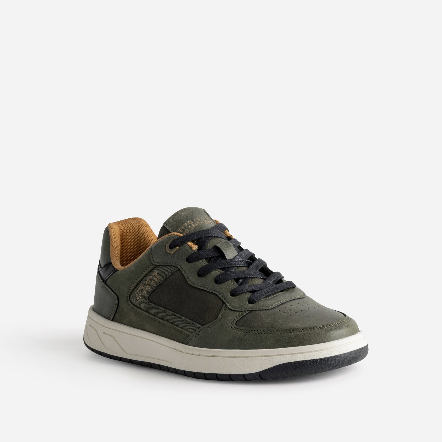 Tennis kaki