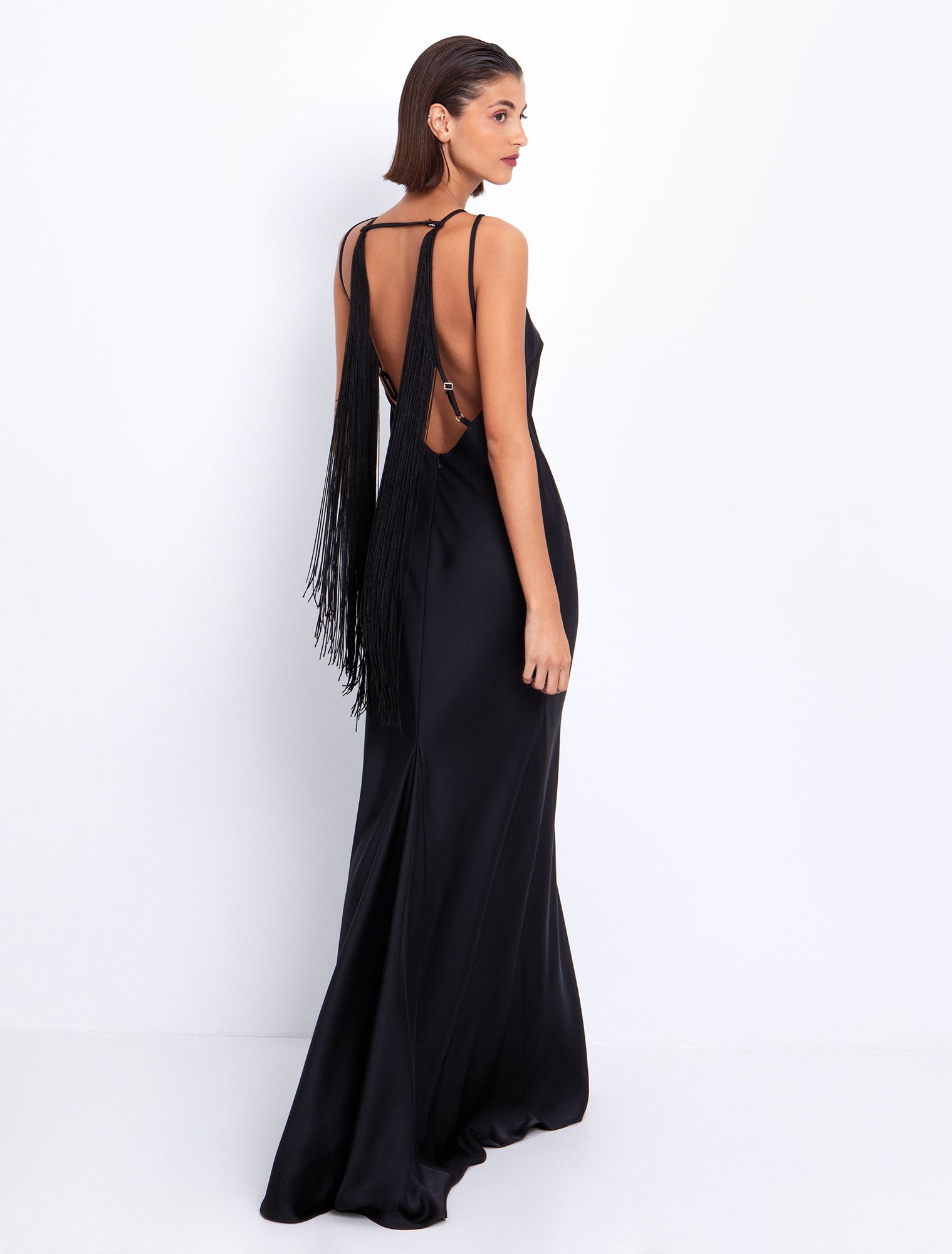 Halter maxi φόρεμα με κρόσσια