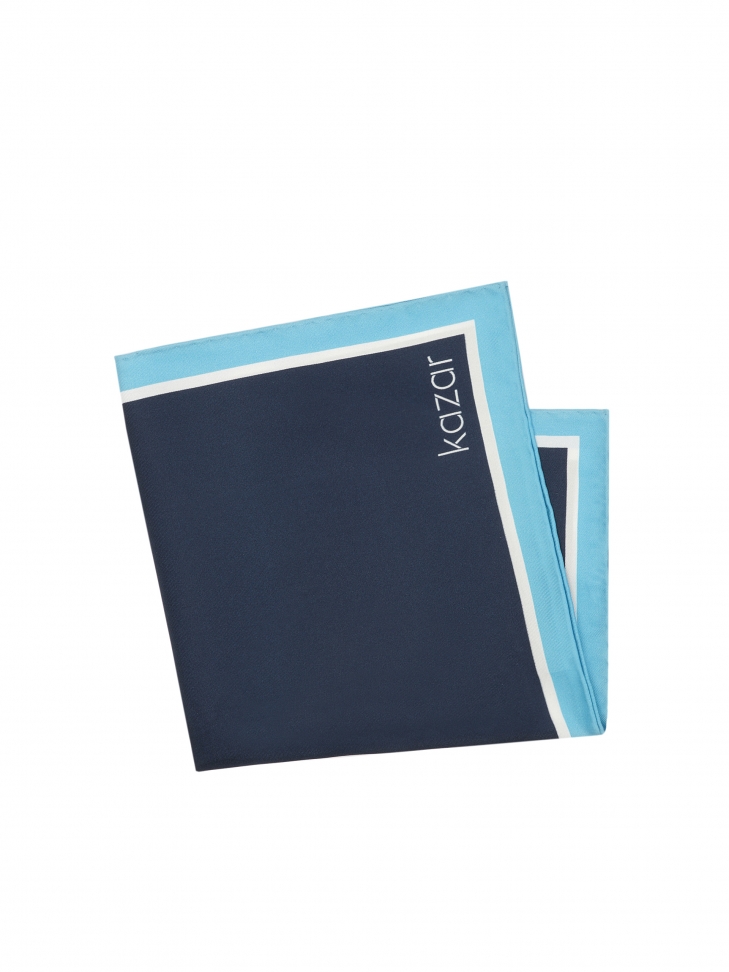 Timeless pocket square in fine silk