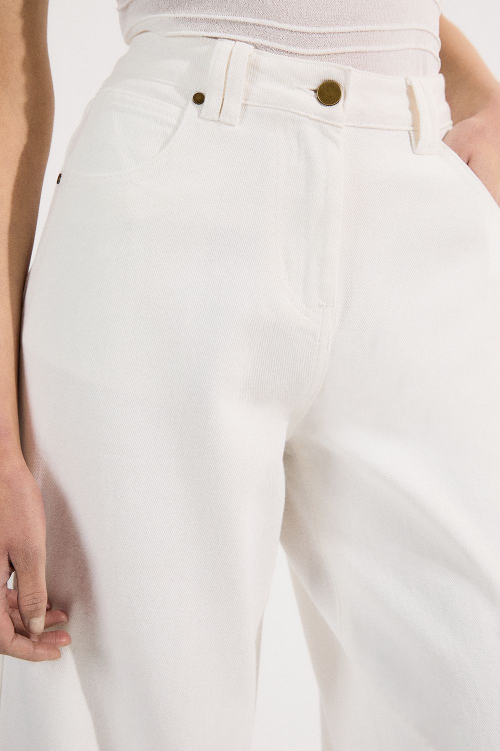 KarenMillen Denim Soft Wash Relaxed Straight Leg Jean