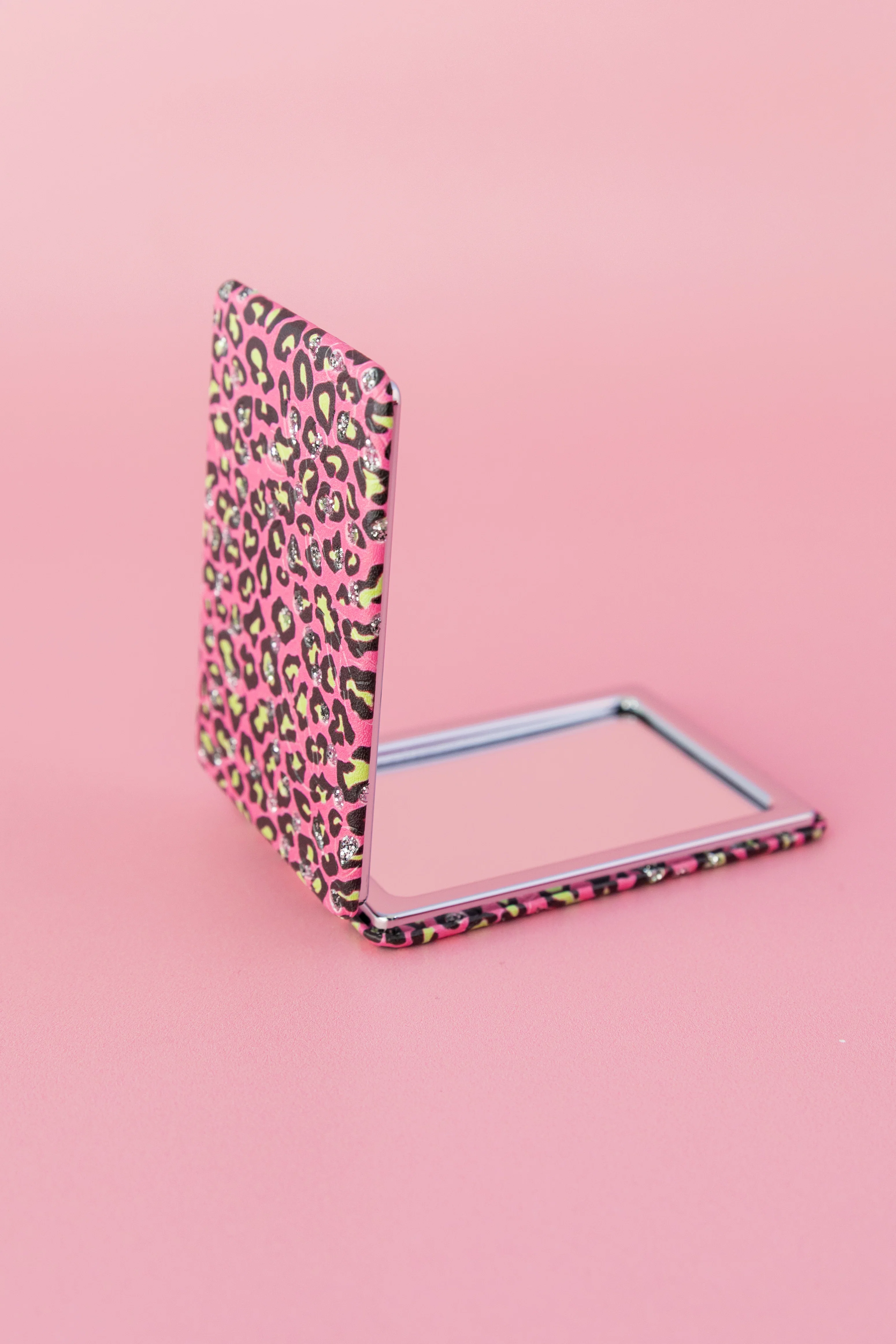 Pocket Mirror in Vibrant Leopard
