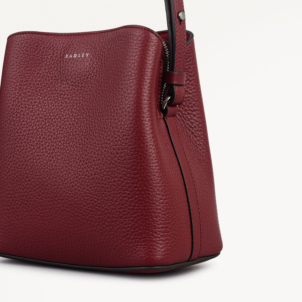 Dukes Place - Small Compartment Cross Body Bag