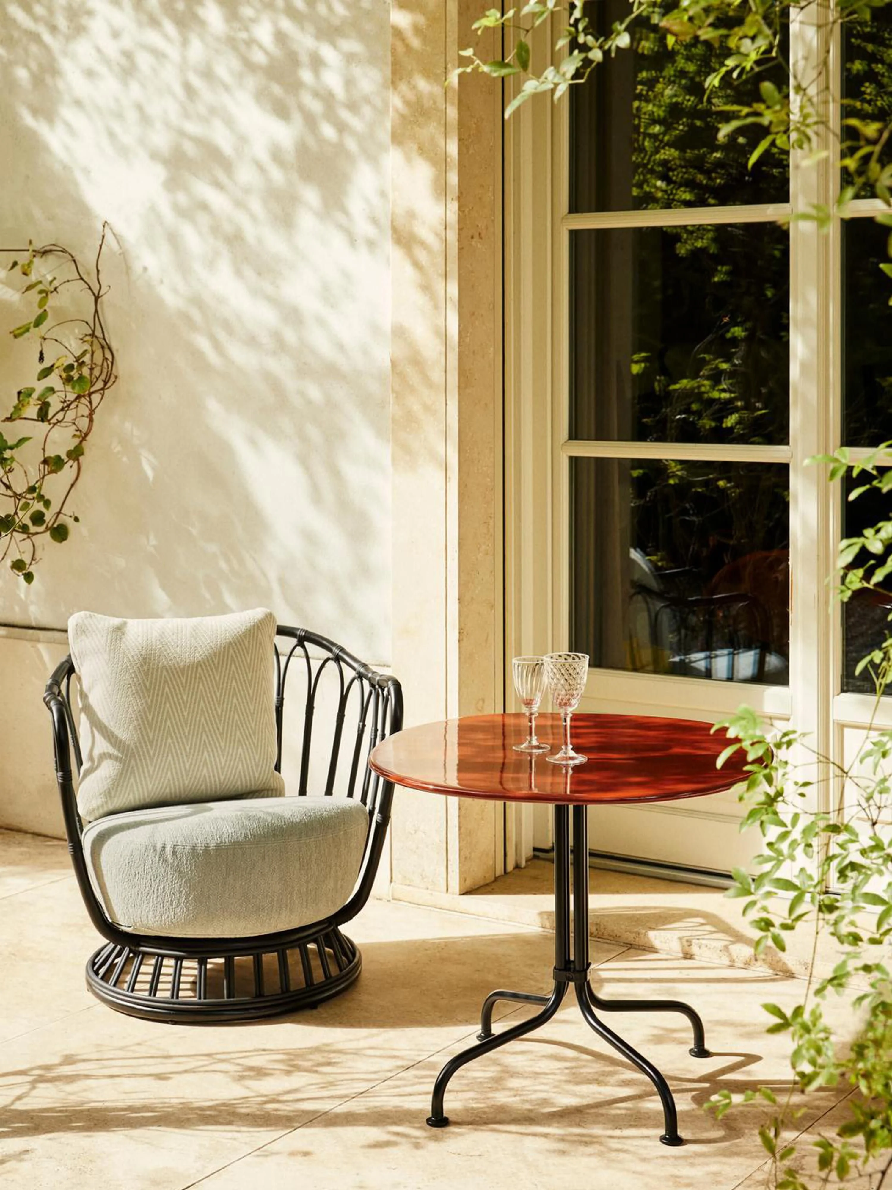 Runder Bistro-Tisch Carmel mit Keramikplatte, Ø 75 x H 63 cm