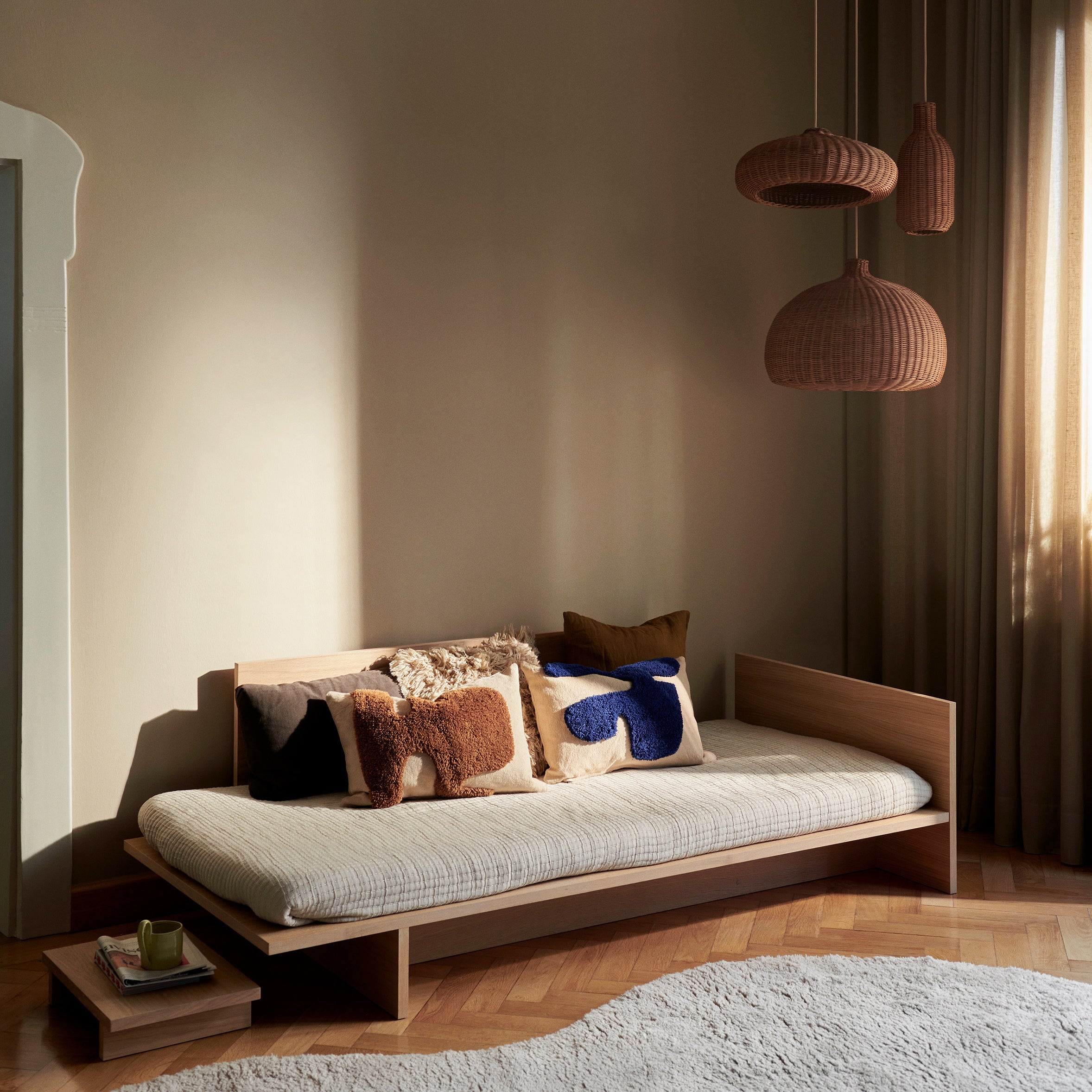 Ferm Living Lay Sierkussen 40 x 60 cm - Zand/Blauw