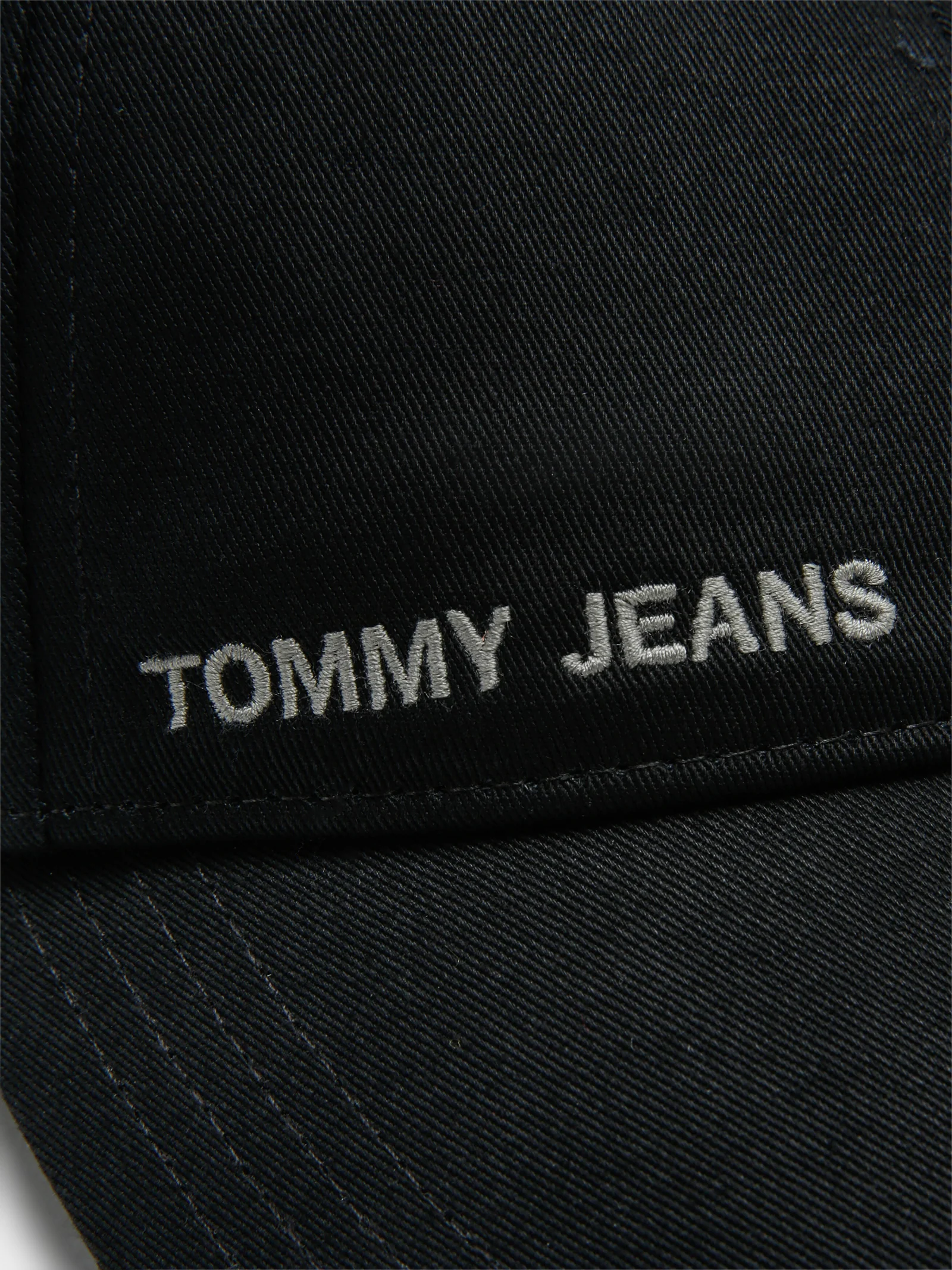Contrast Logo Baseball Cap