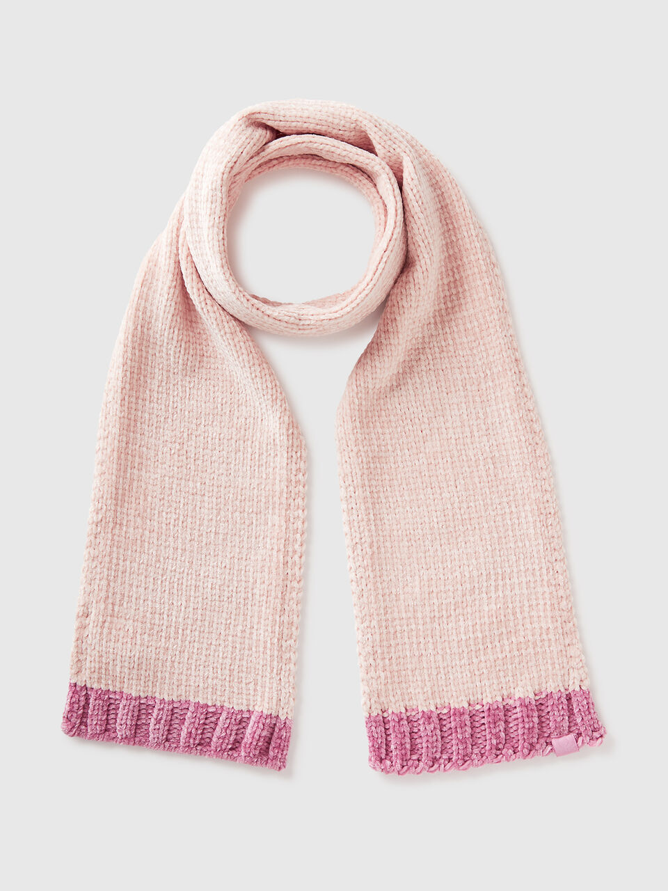 Color block chenille scarf