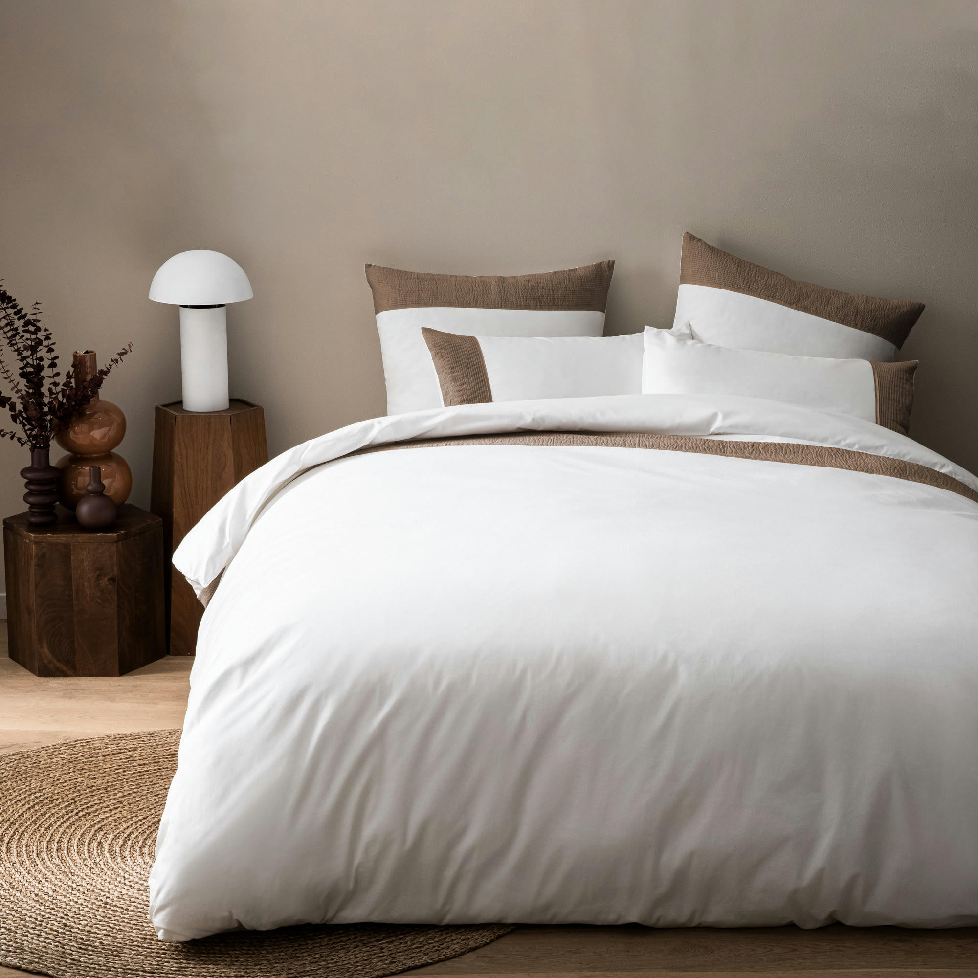 PLISSÉ TENDANCE - Housse de couette unie en percale de coton BIO Craie, Taupe 240x220cm