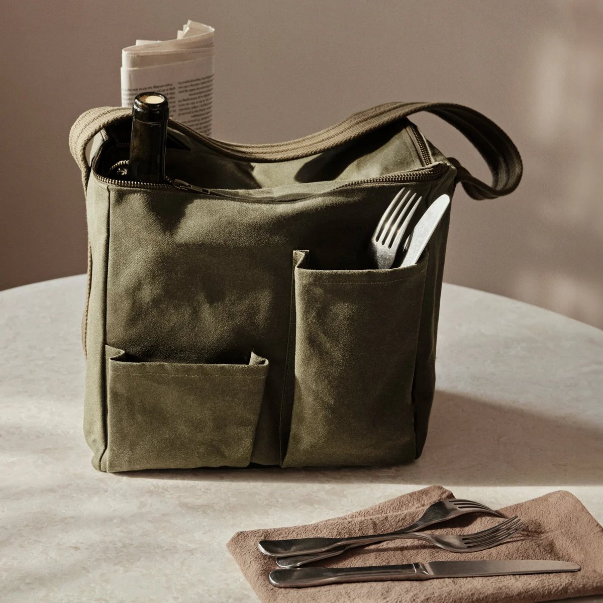 Ferm Living - Bark Picknicktasche, olive