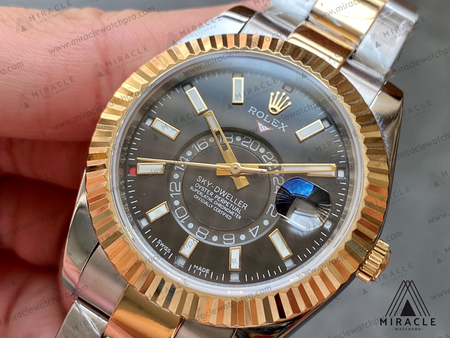 Replica Watch-ROLEX-Sky Dweller-REF.M326933-0002-ELITE CLONE-42MM
