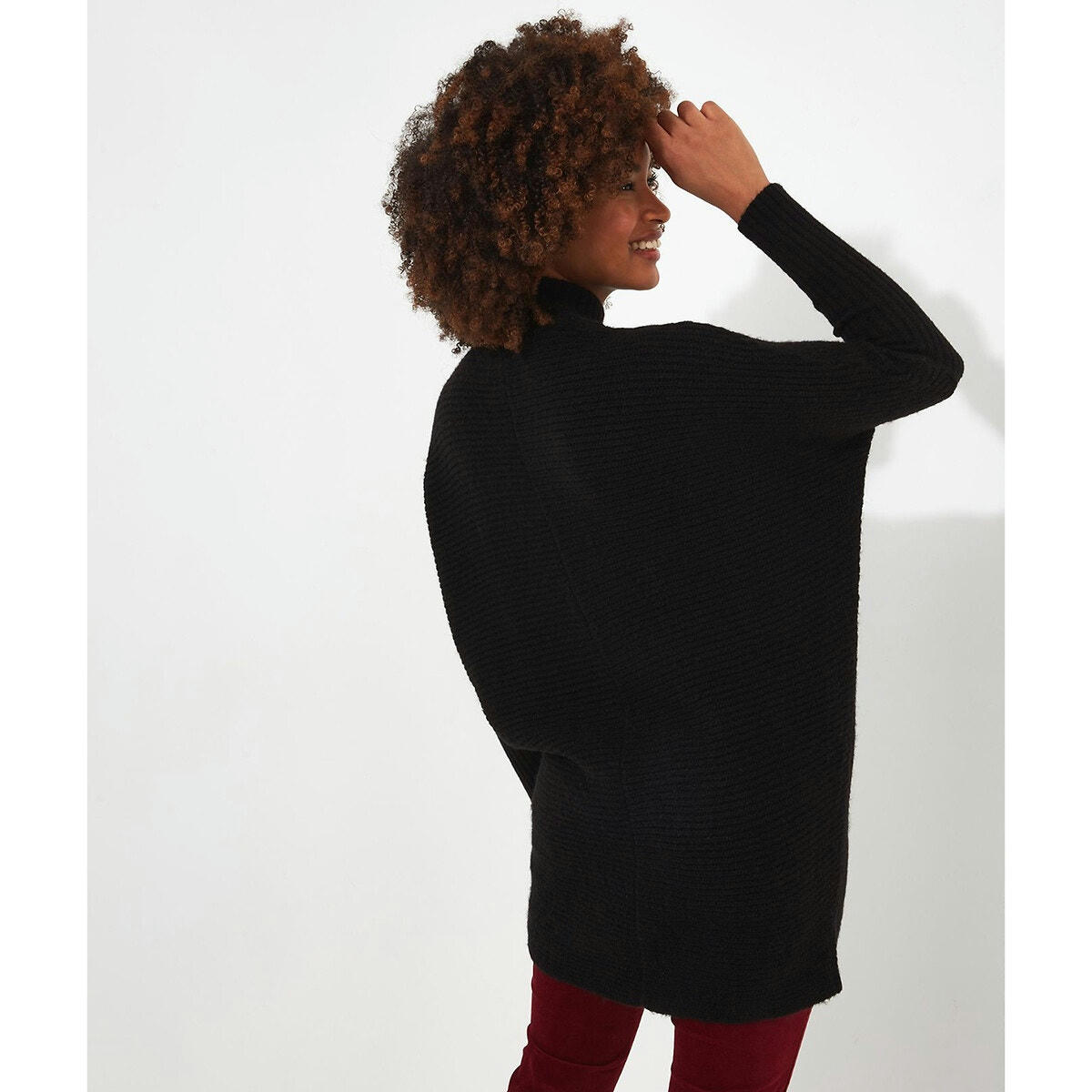 Pull ample col montant