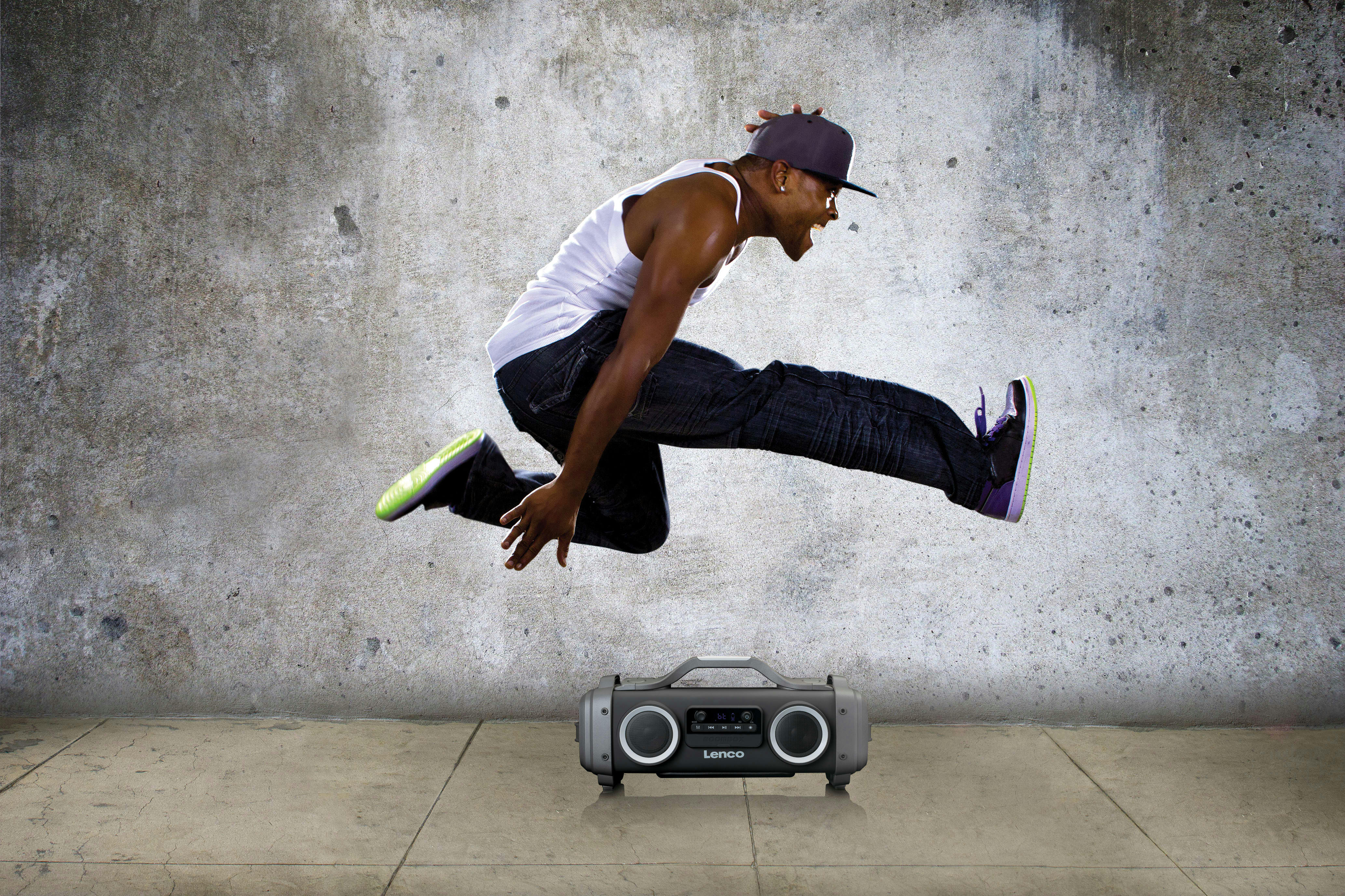 - Enceinte bluetooth étanche radio fm et effets lumineux noir