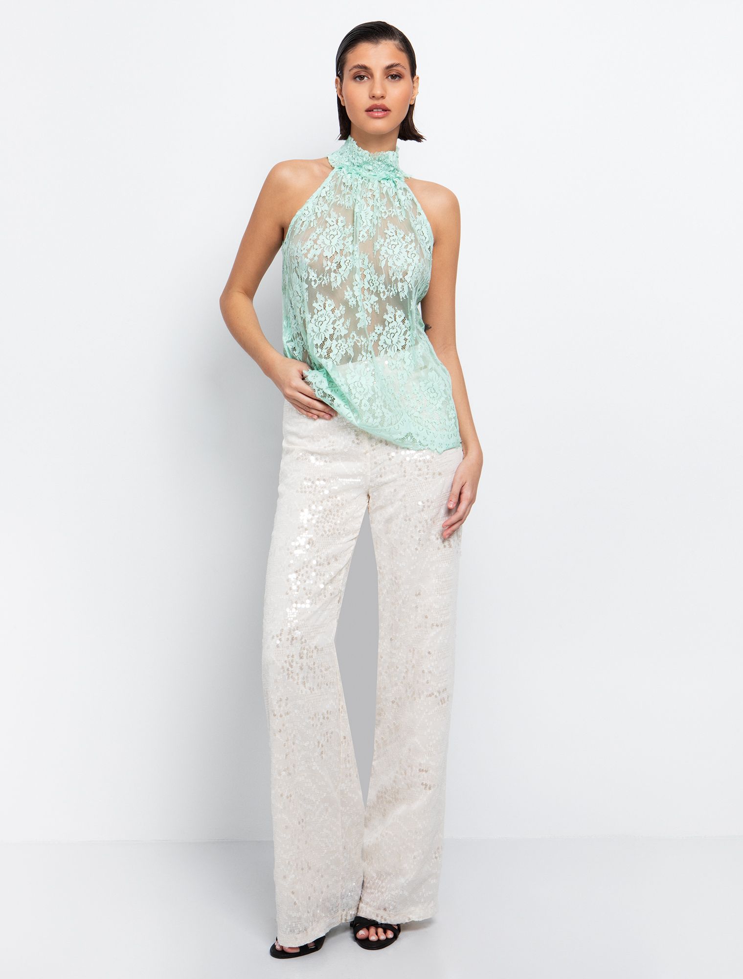 Halter τοπ από δαντέλα