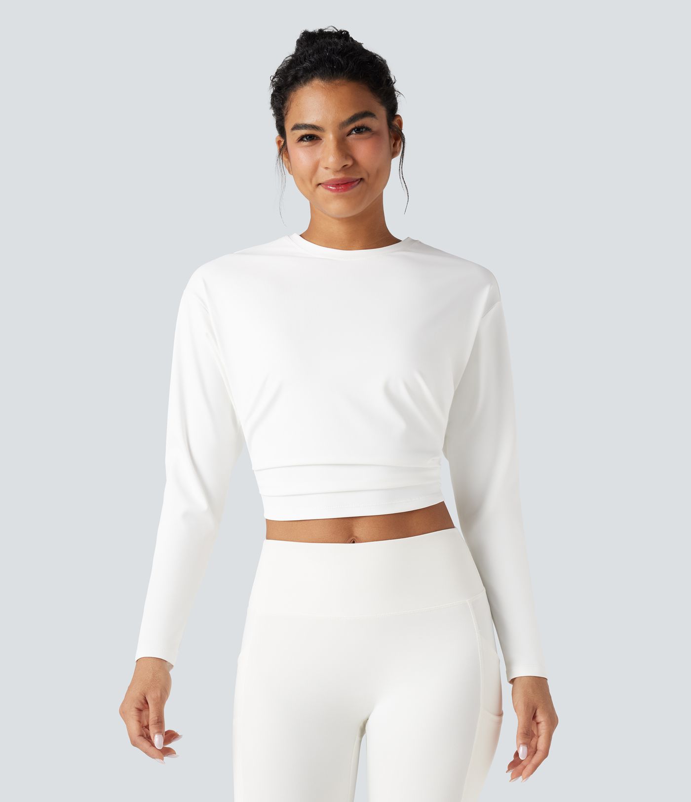 Top de sport yoga court froncé col rond manches longues