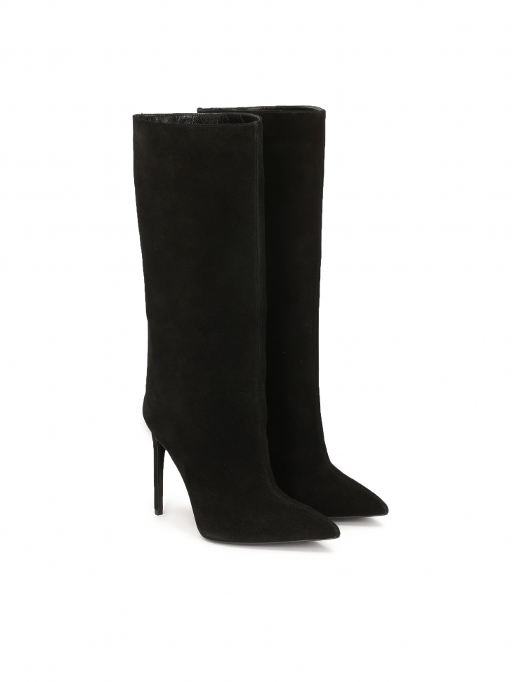 Boots with slip-on suede upper