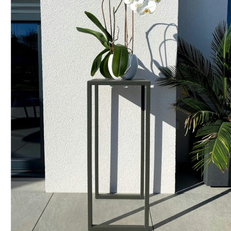 COLLECTION MOBILIER DE JARDIN - Table d'appoint de jardin acier noir H80cm