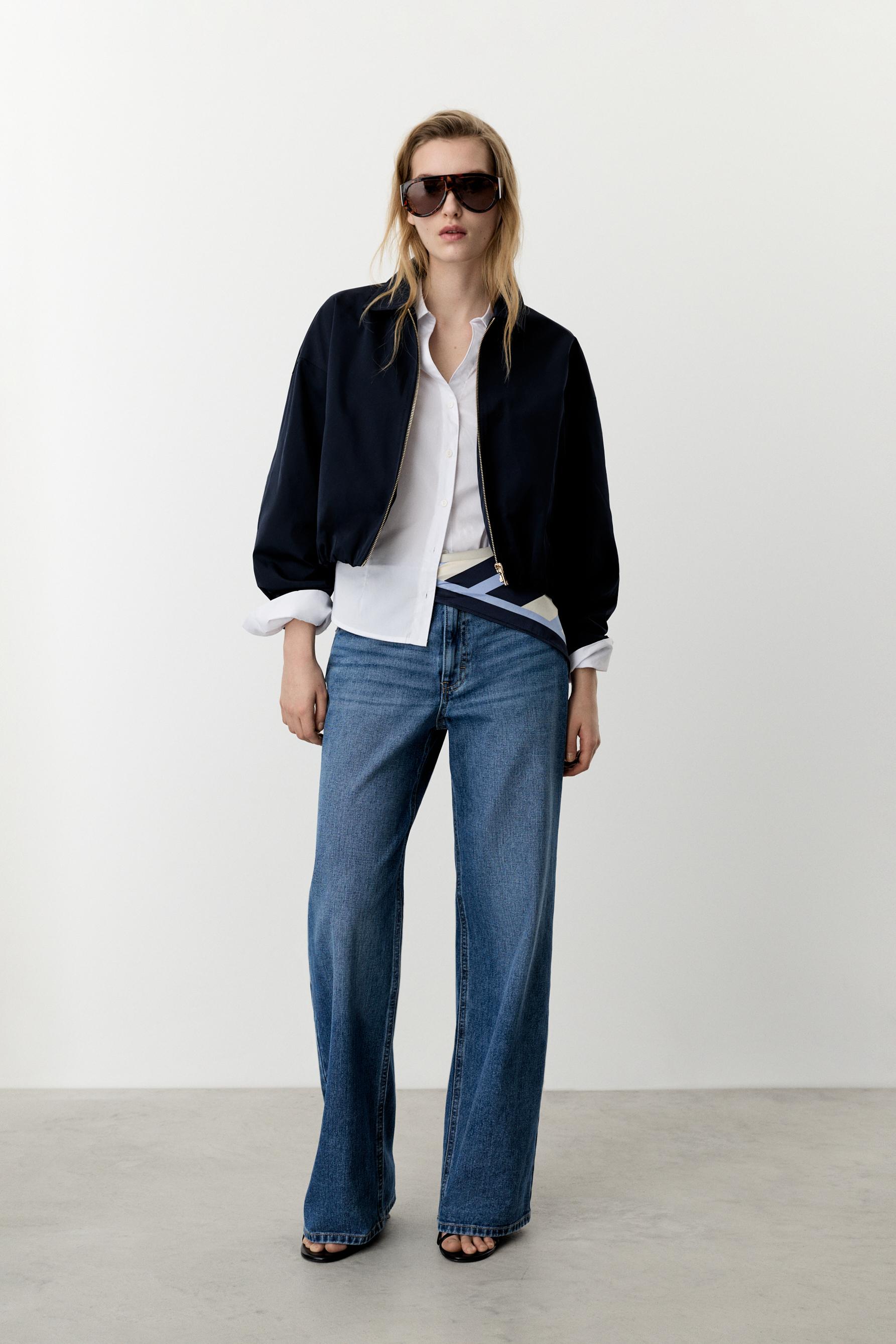 Chaqueta cropped abullonada