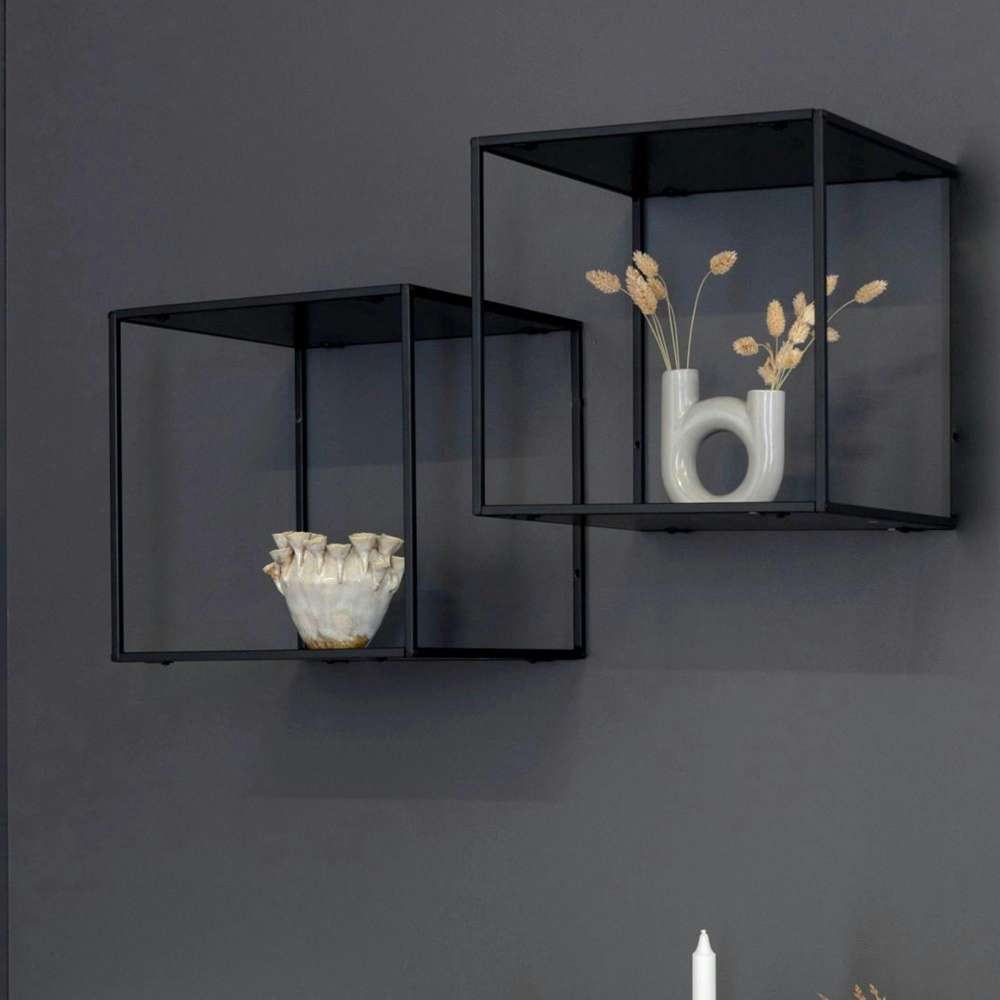 Etagère cube design en métal noir TALLINN