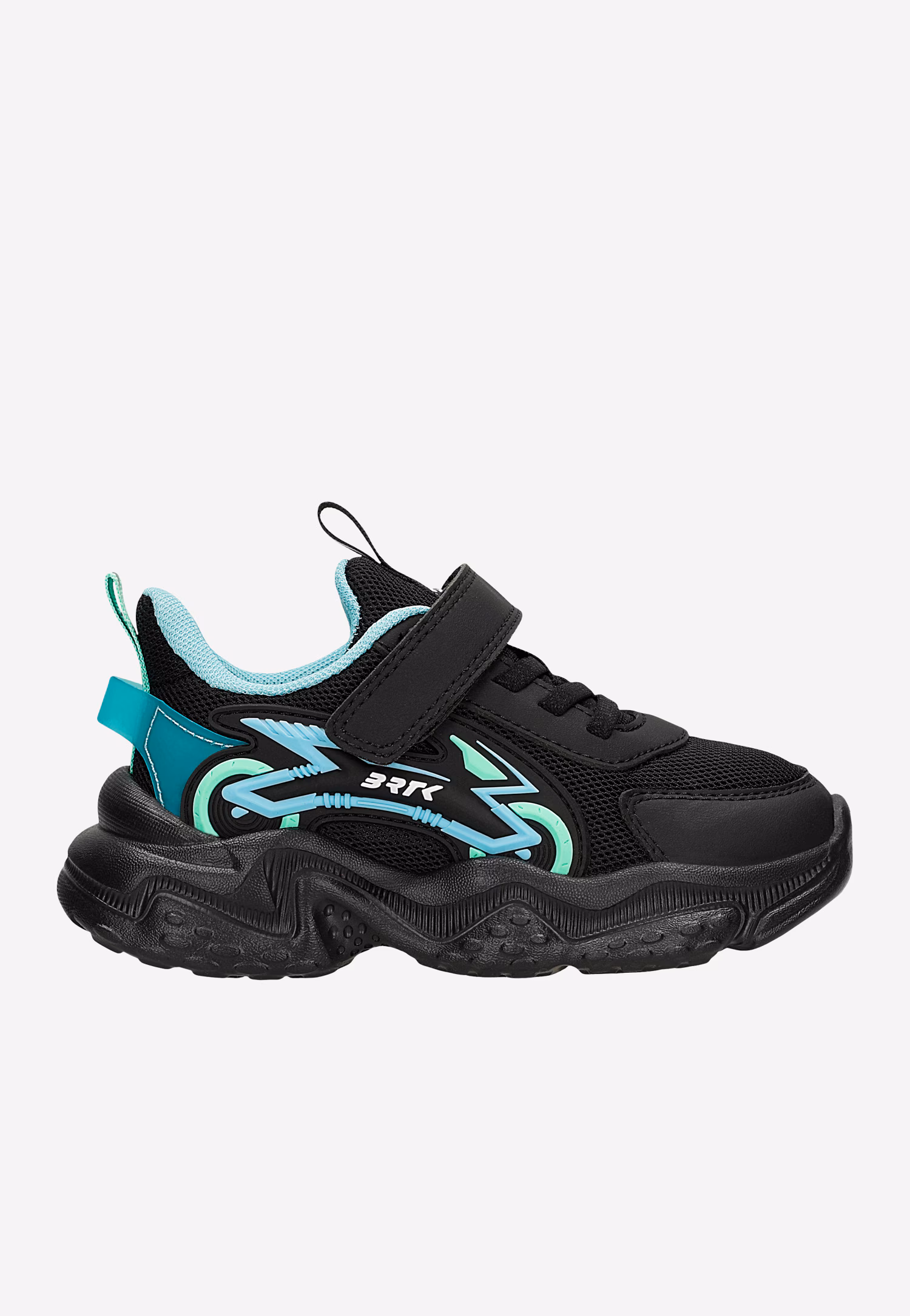 Sportowe sneakersy chłopięce z siateczkową cholewką i futurystycznymi detalami BARTEK 87022-17