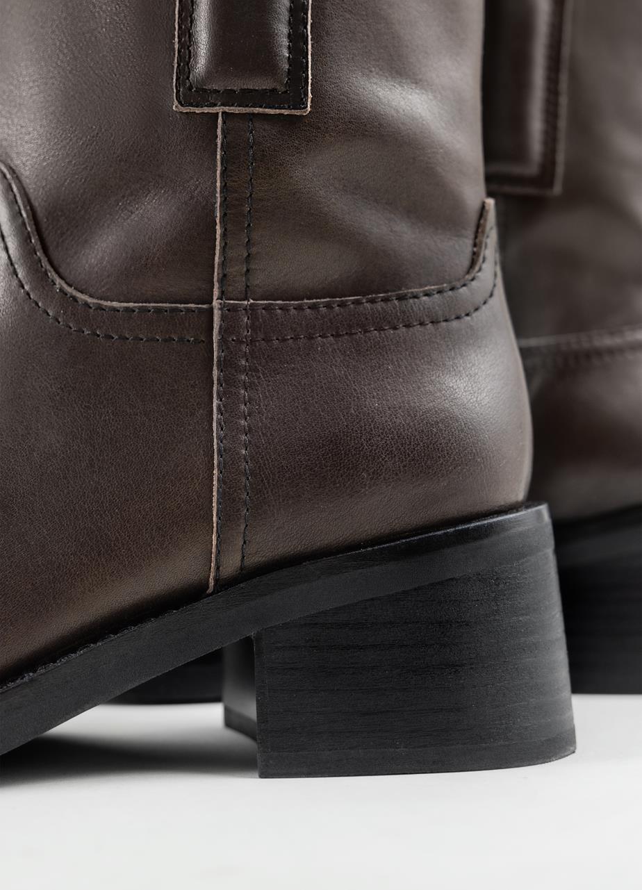 Nour Boots