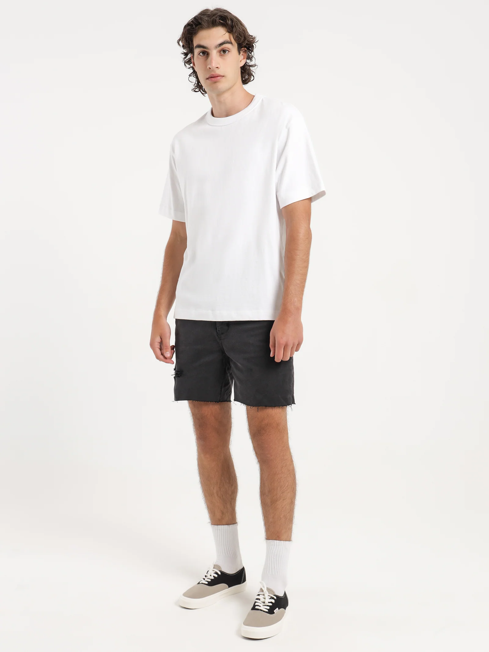 A Cropped Slim Shorts