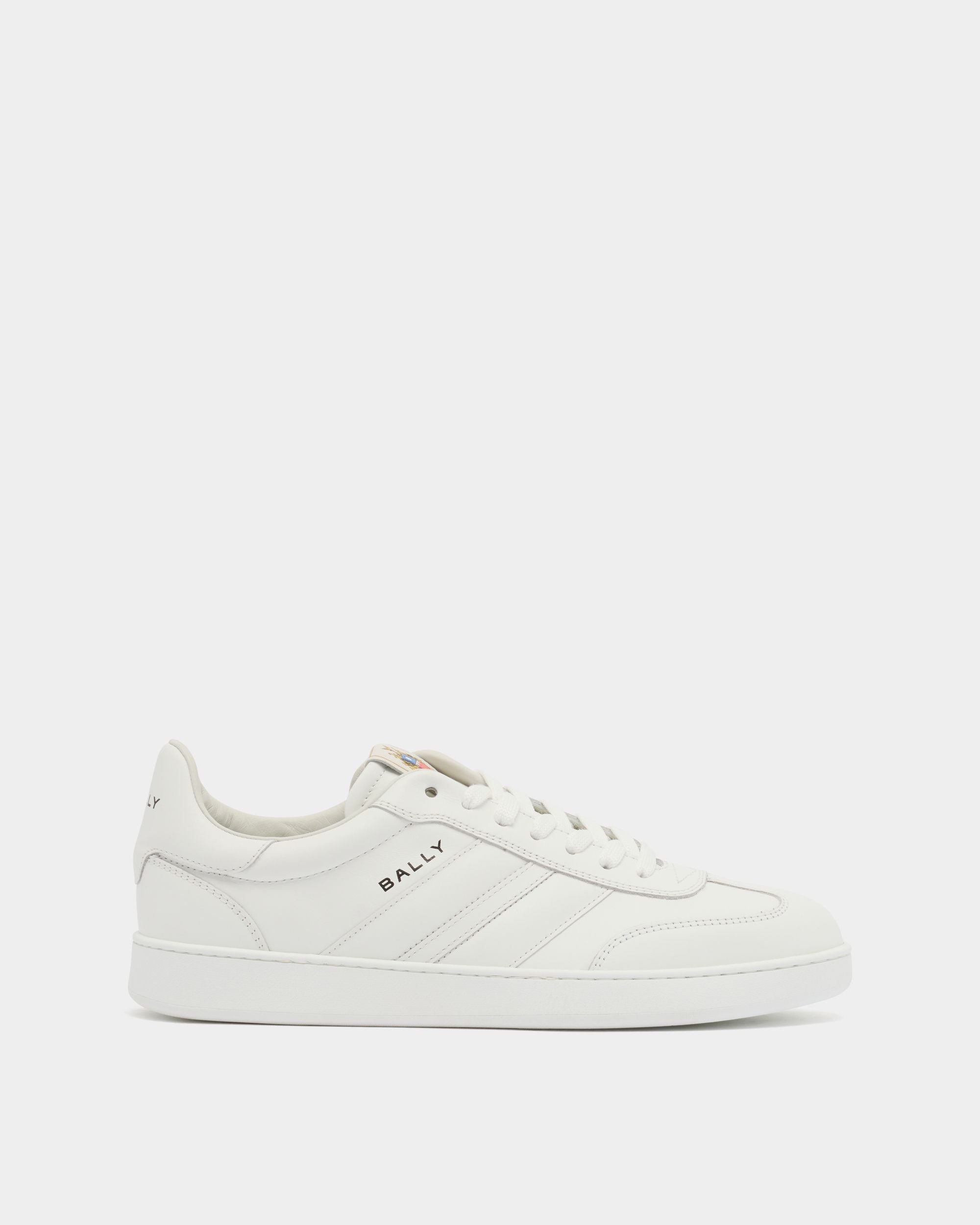 Retro Crest Sneaker Aus Leder In Weiß