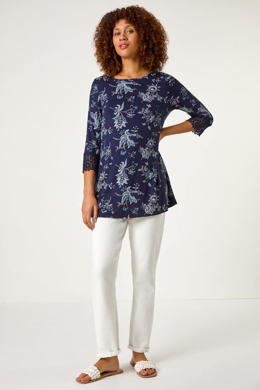 Roman Floral Lace Cuff Stretch Top