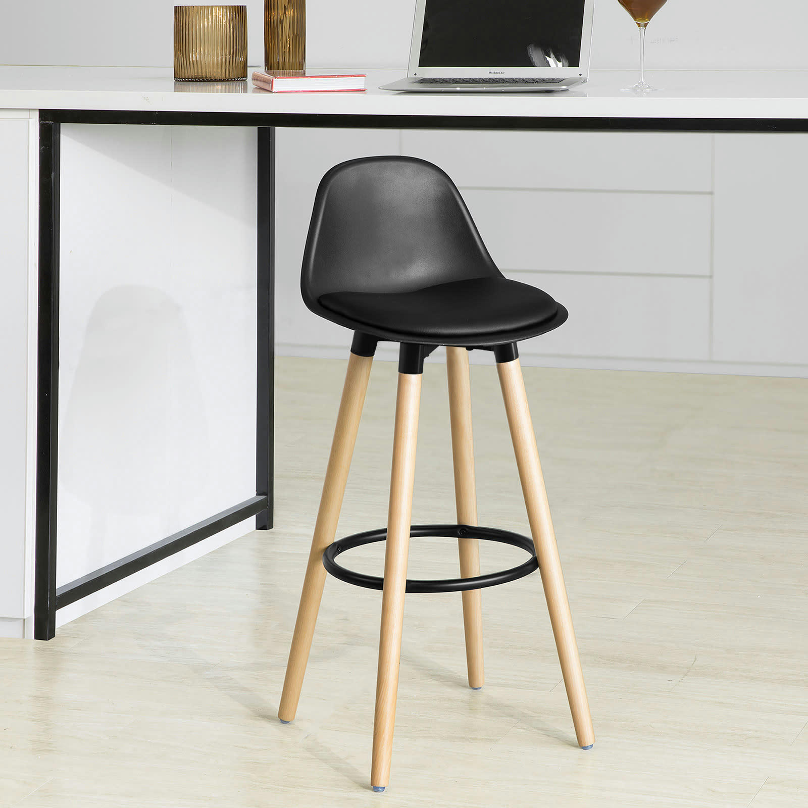 - Tabouret de bar en bois avec dossier noir