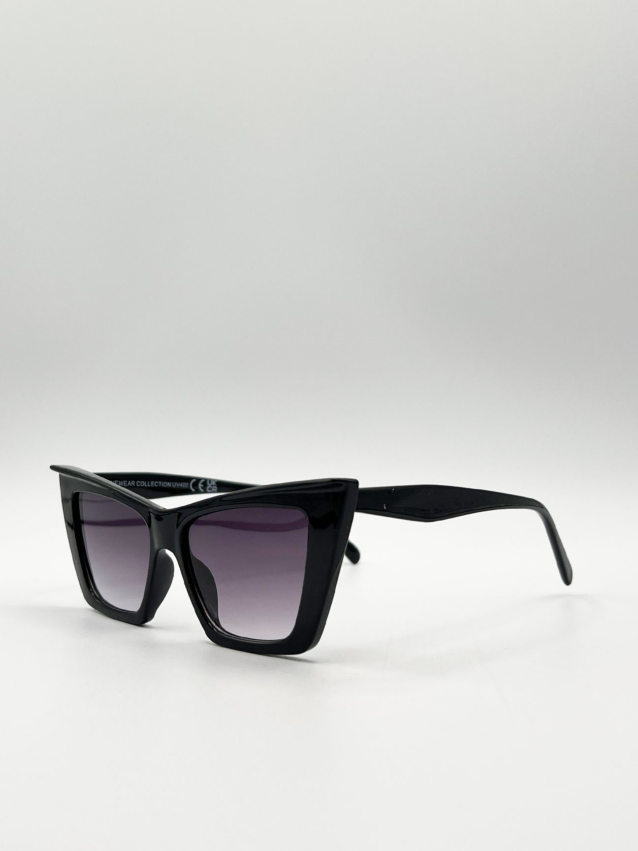 SVNX Black Oversized Cateye Sunglasses