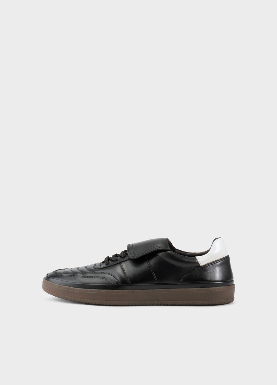 Leo Sneakers
