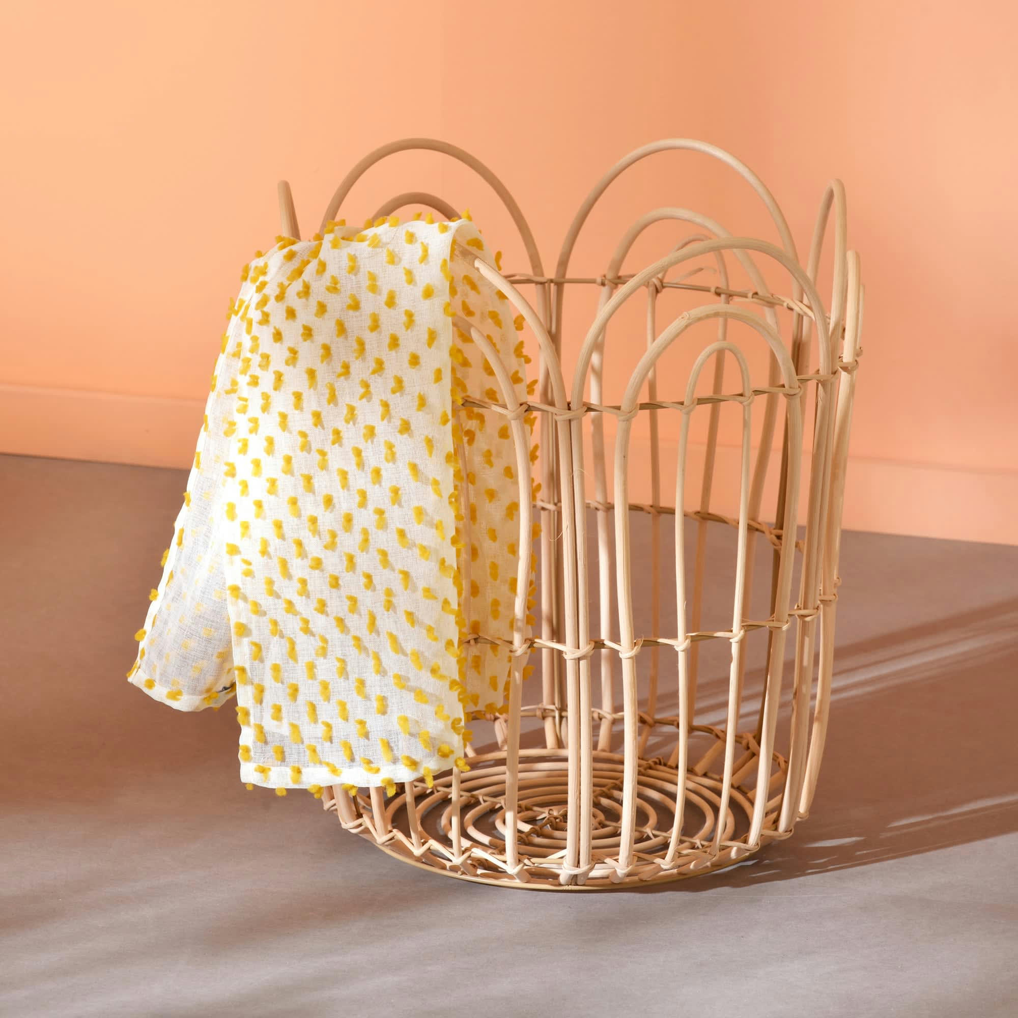 ODILE - Panier en rotin beige