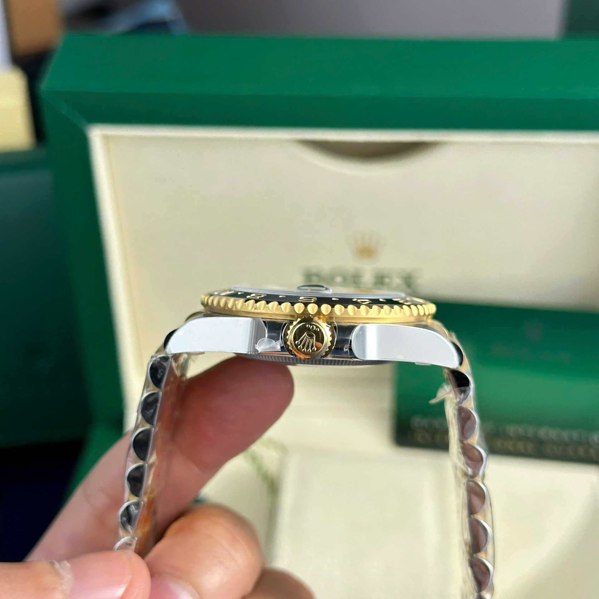 Rolex GMT-Master II 126713GRNR SS/YG Plated Black Dial 40mm Jub Super Clone