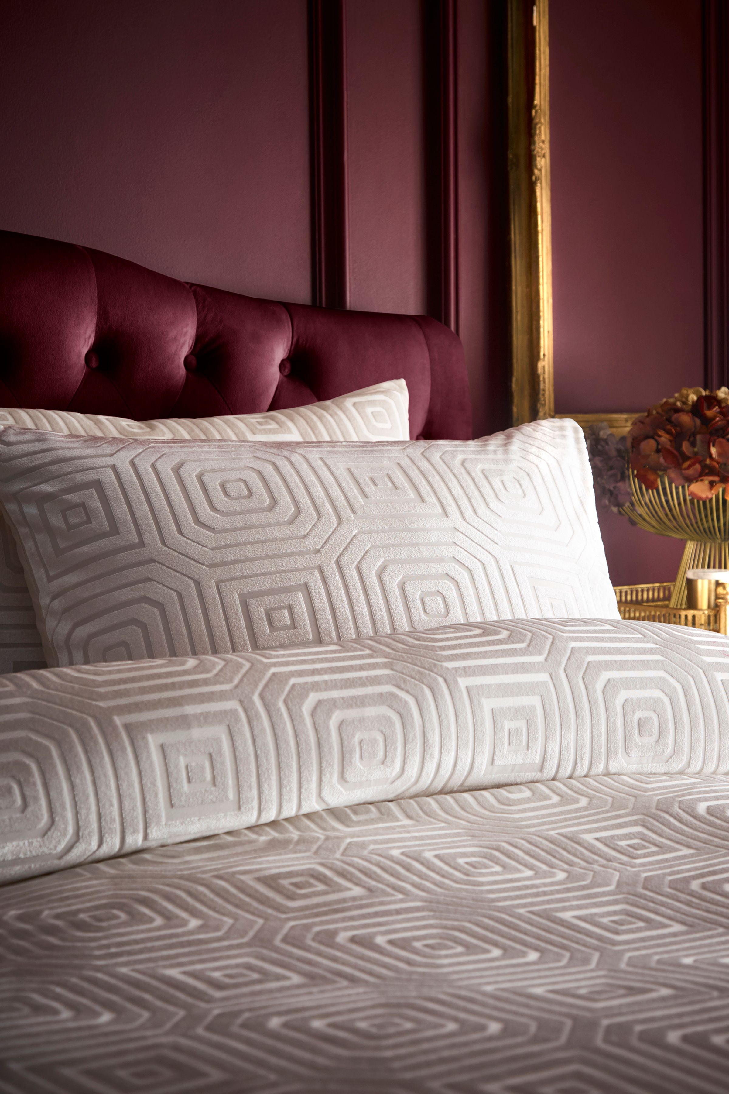 Laurence Llewelyn-Bowen Emile' Geometric Jacquard Duvet Cover Set