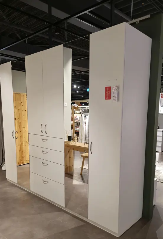 Schrank Trinatura