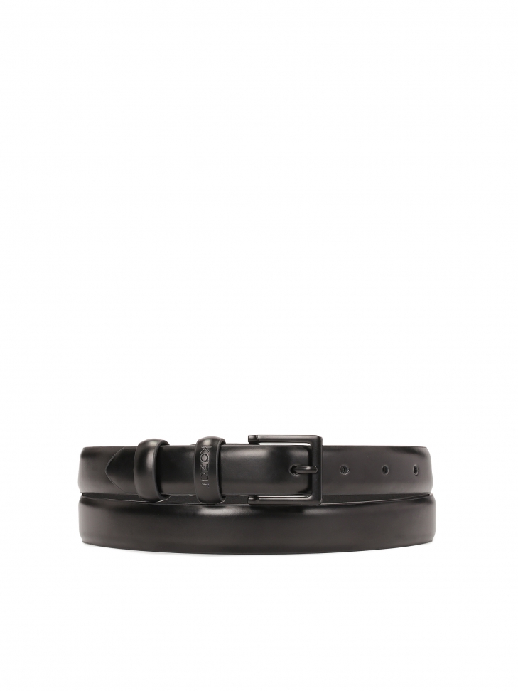 Black minimalist leather belt