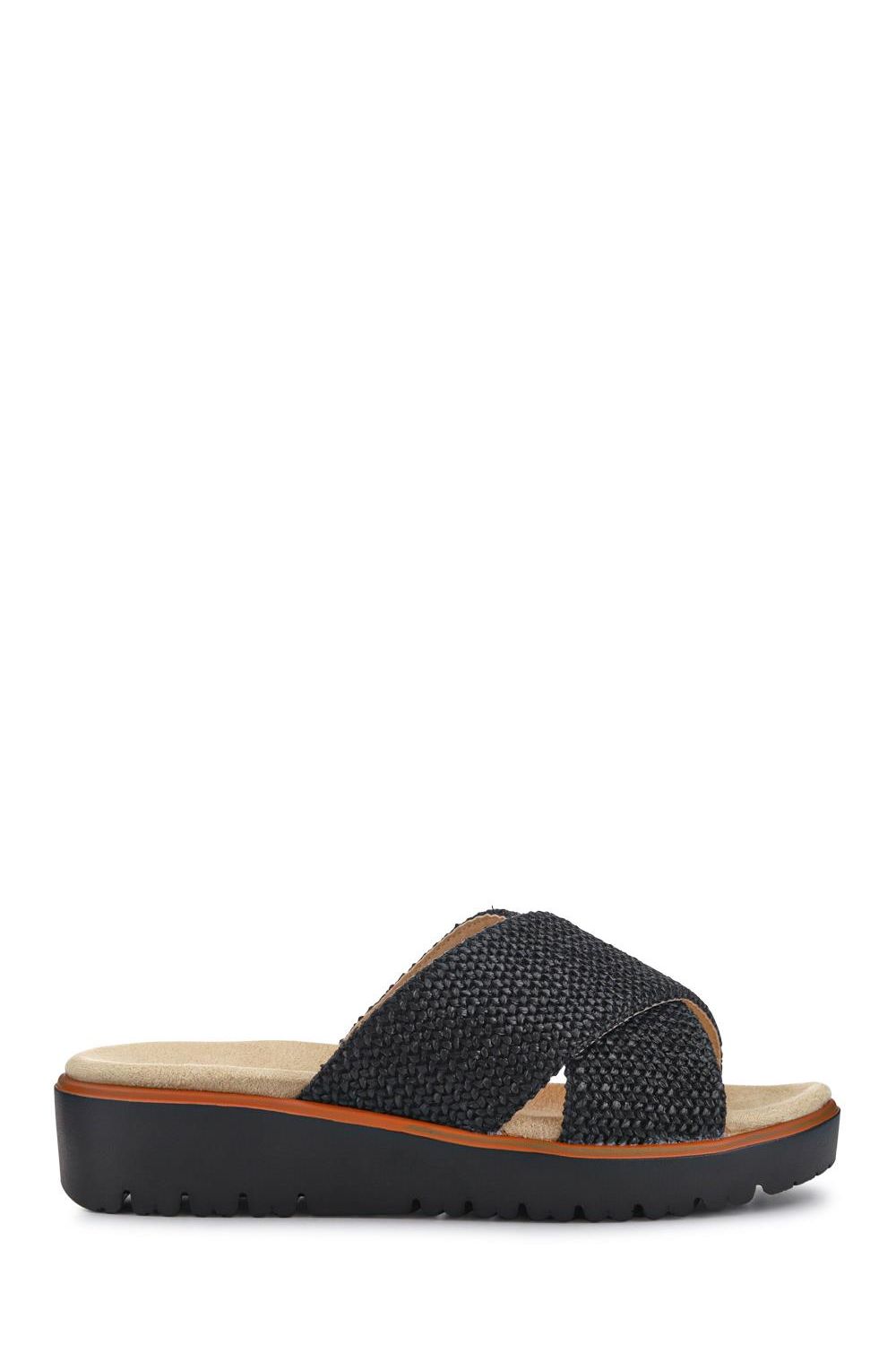 Pavers Wide-Fitting Cushioned Mules