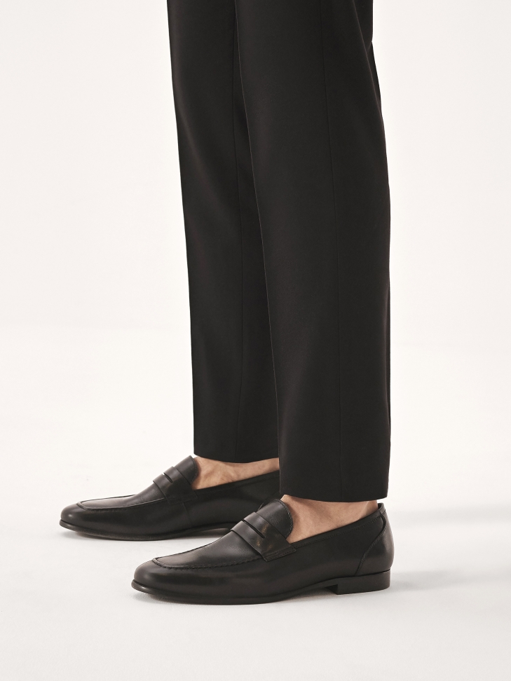 Men’s black natural leather loafers