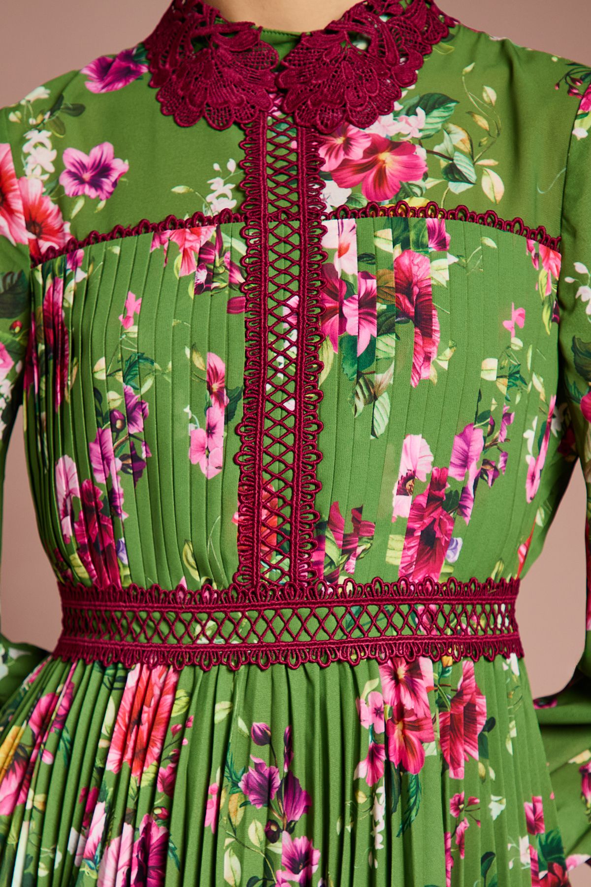 Coast Lisa Tan Long Sleeve Pleated Printed Blouse
