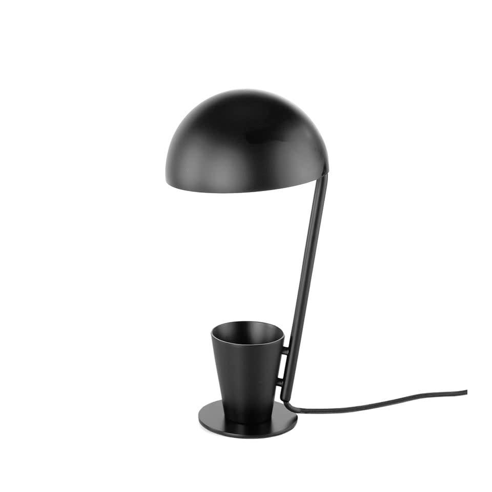 - Lampe de table en acier noir