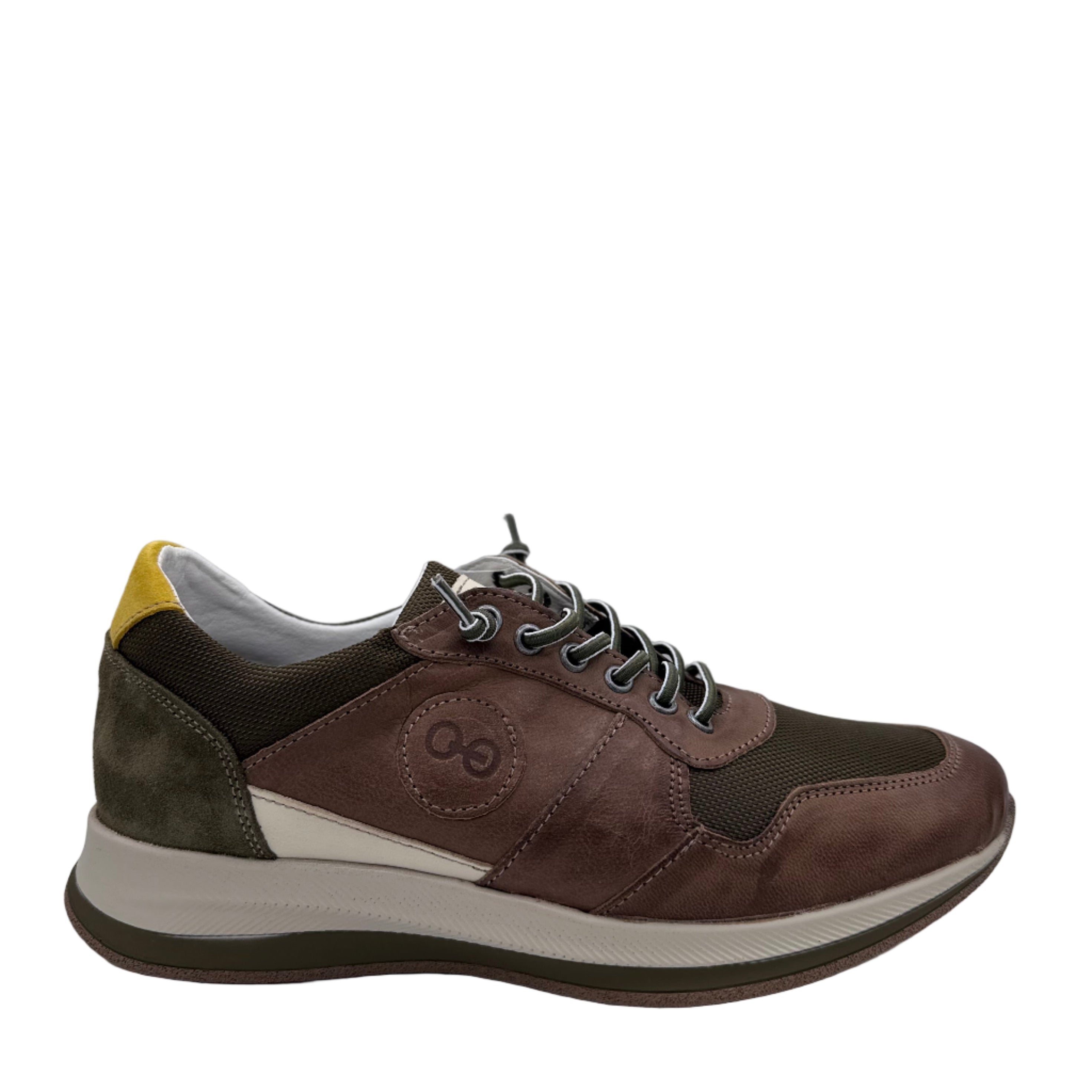 SNEAKER FARBKONTRAST