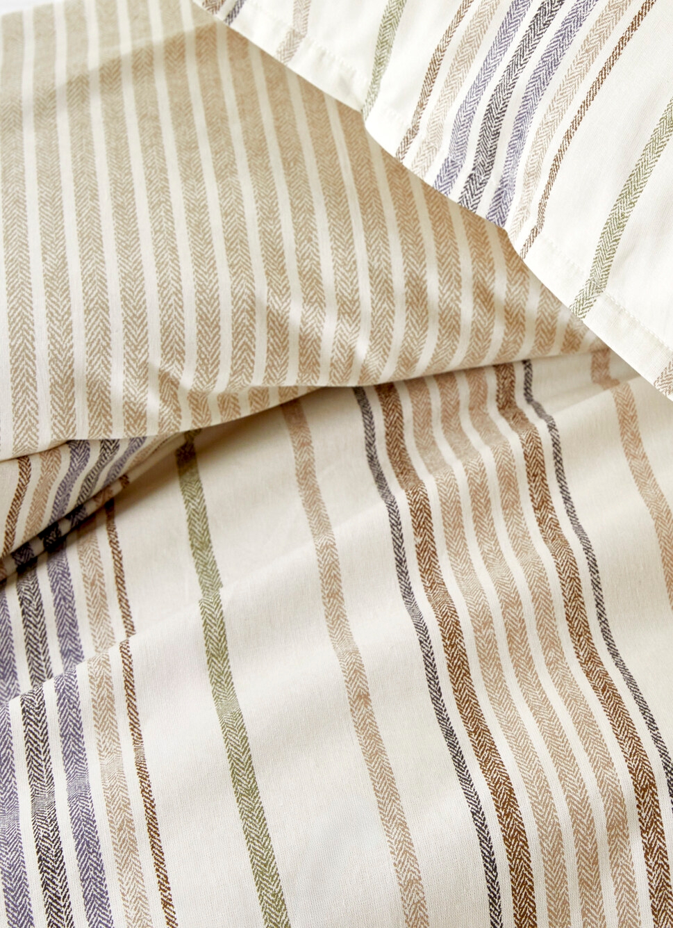 LOT DE 2 TAIES D'OREILLER IMPRIMÉ RAYURES CHEVRONS BEIGE CLAIR