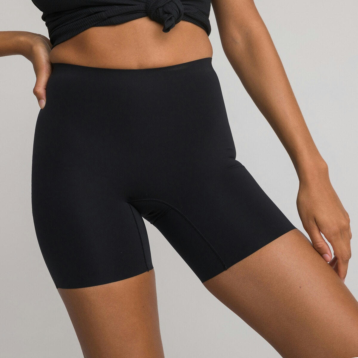 Panty taille haute sculptant, maintien modéré