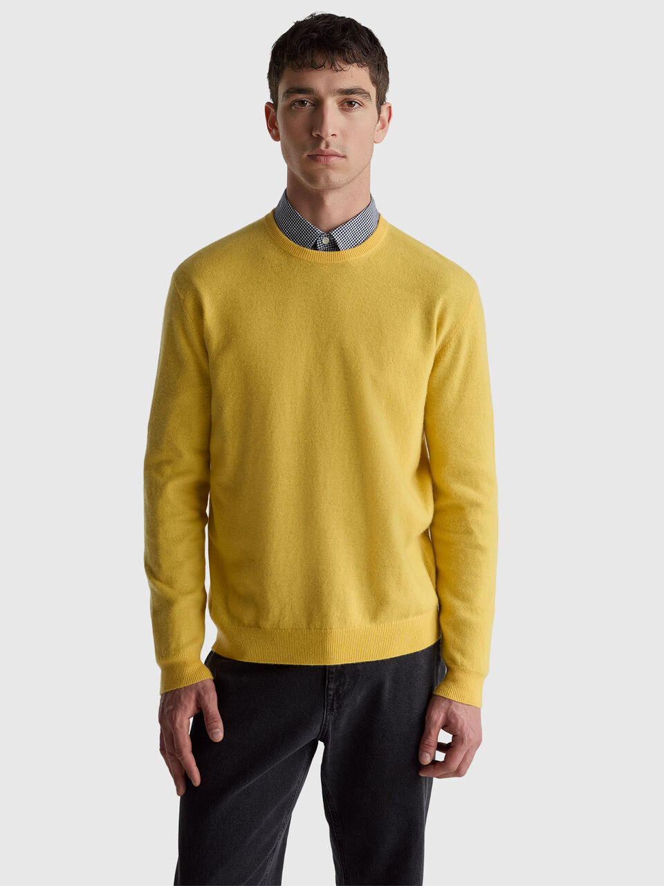 Yellow crew neck sweater in pure Merino wool